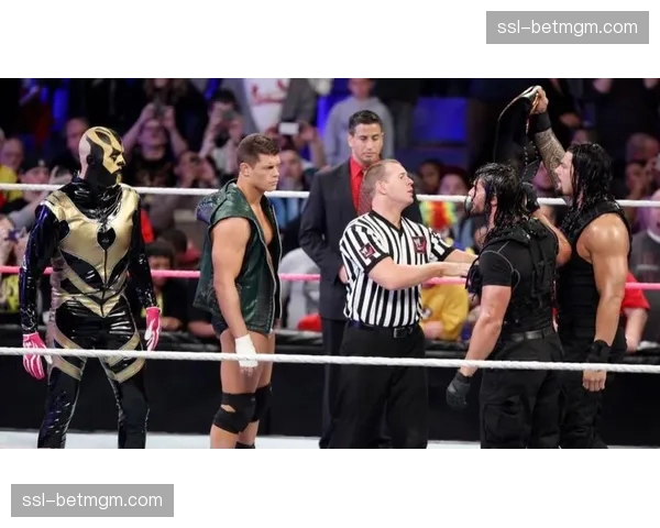 摔角狂热之夜现场:科迪·罗兹逆转罗曼·雷恩斯,终结冠军统治 摔角狂热之夜现场:科迪·罗兹逆转罗曼·雷恩斯,终结冠军统治